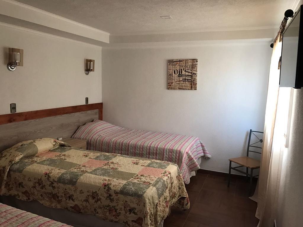 Отель Residencial Victoria Said Линарес Экстерьер фото